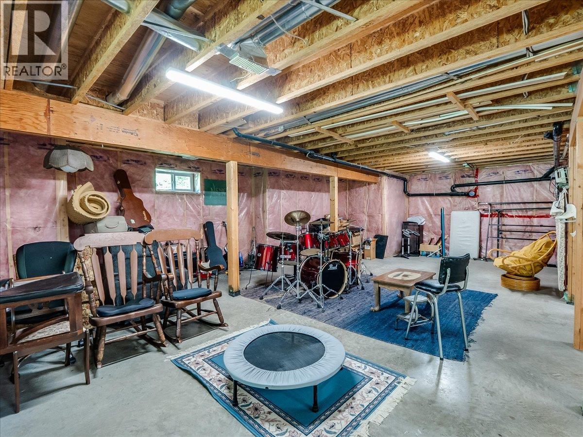 2209 Jenisa Road - 64