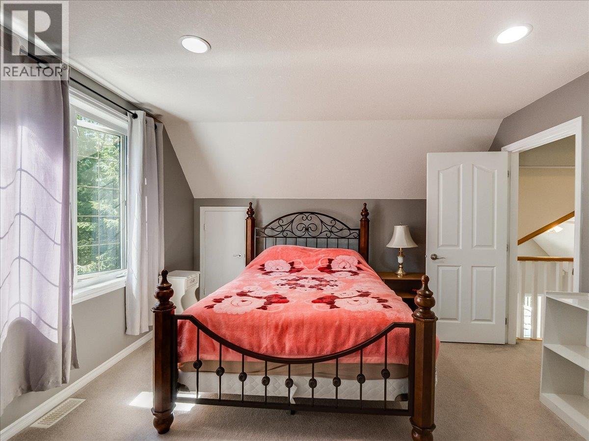 2209 Jenisa Road - 53