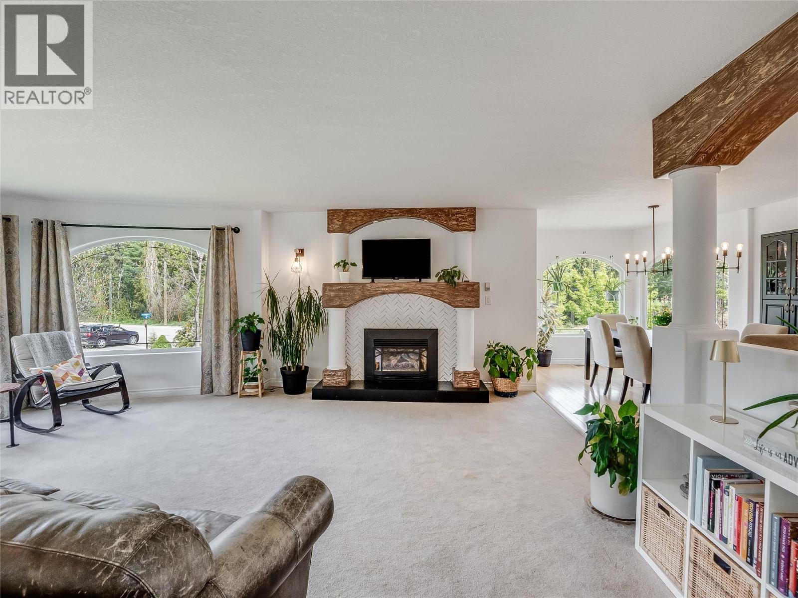 1400 MEADOWBROOK Drive - 23