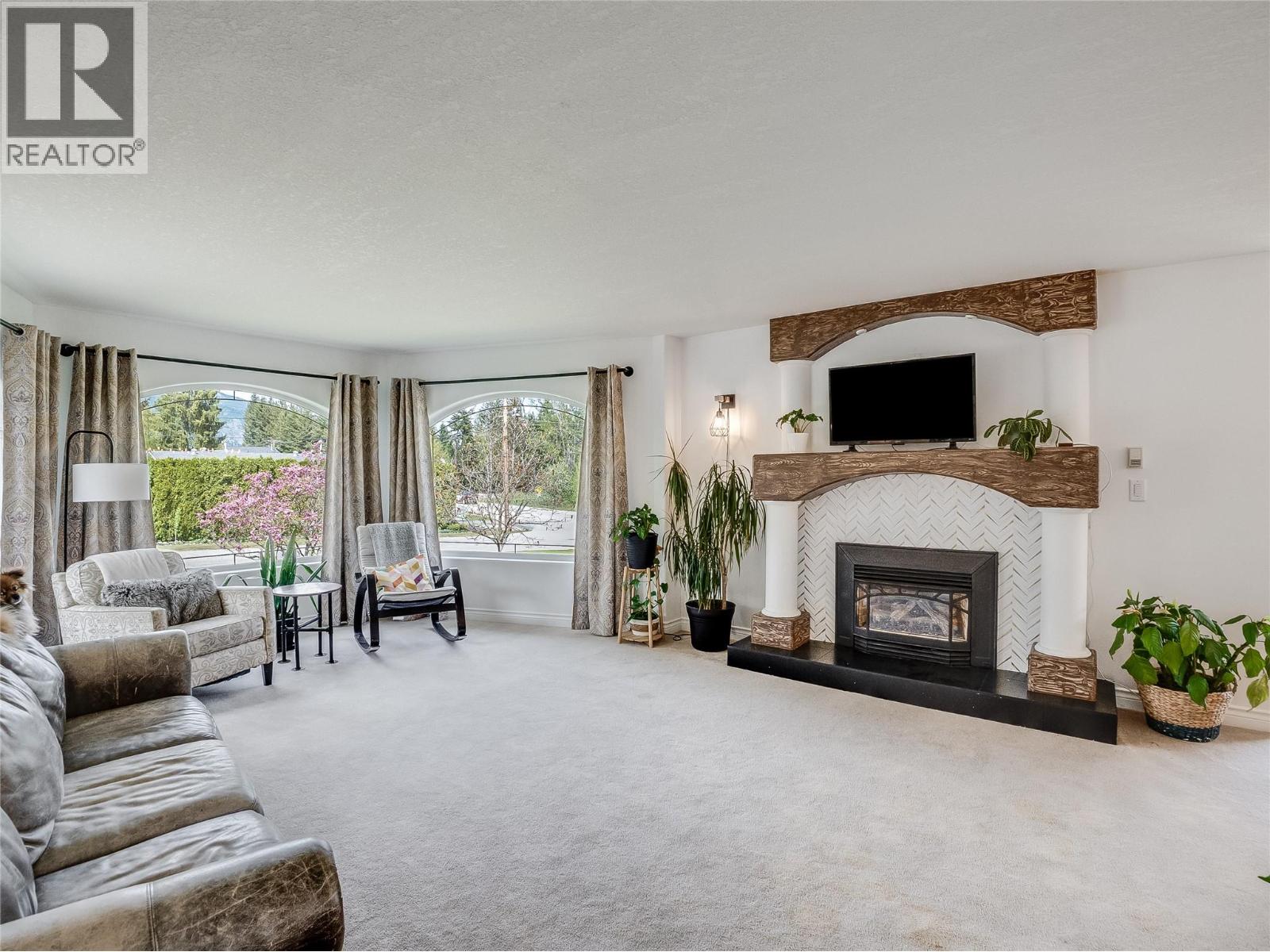 1400 MEADOWBROOK Drive - 24