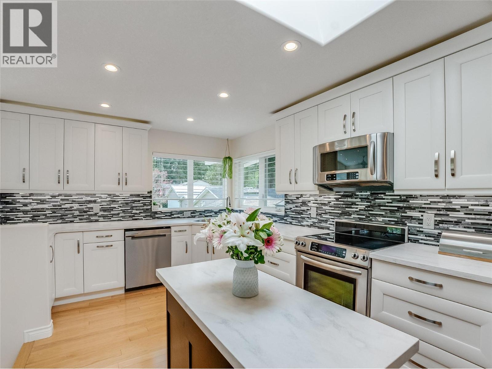 1400 MEADOWBROOK Drive - 13