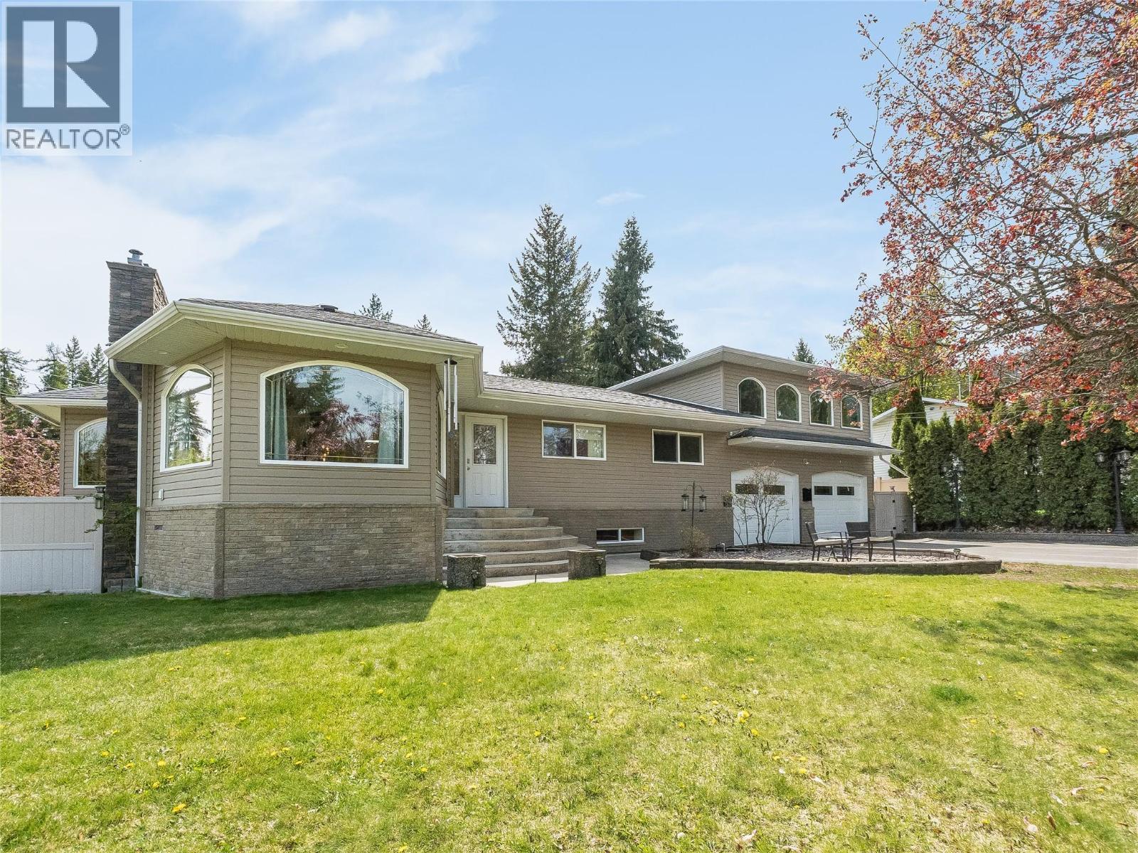 1400 MEADOWBROOK Drive - 2
