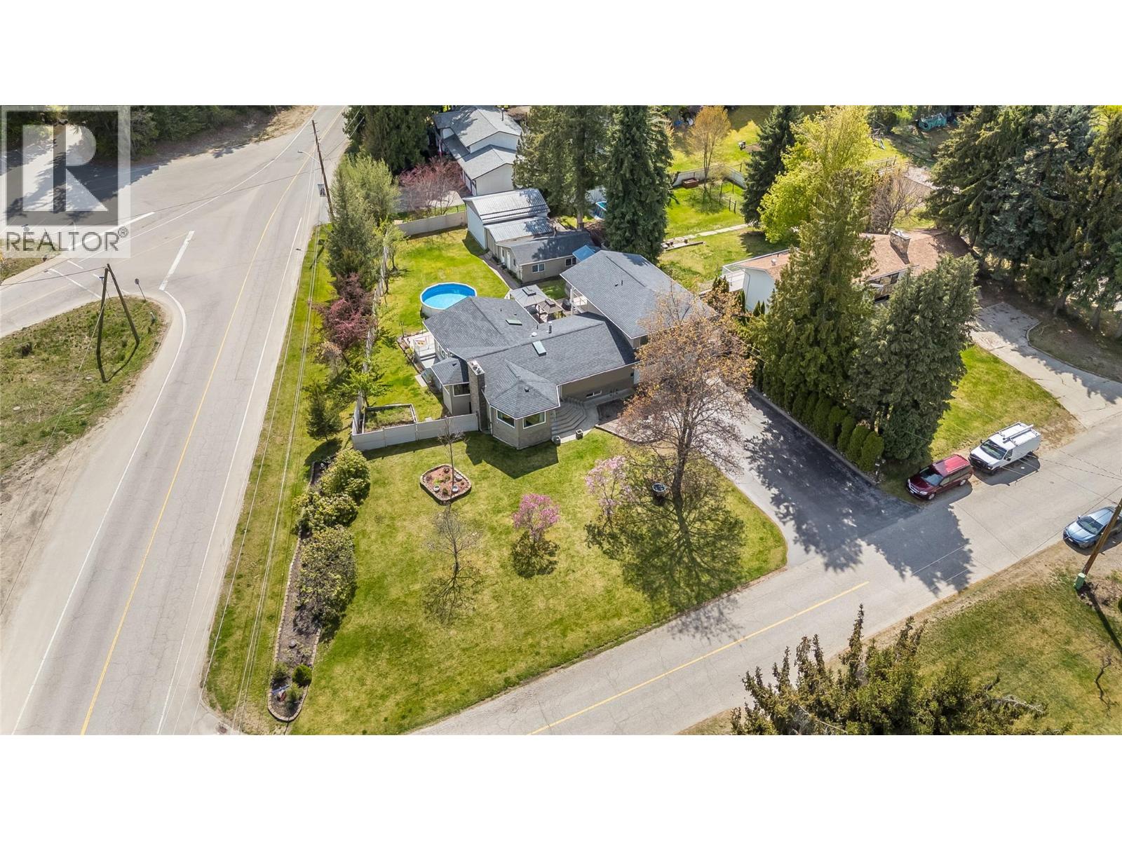 1400 MEADOWBROOK Drive - 5