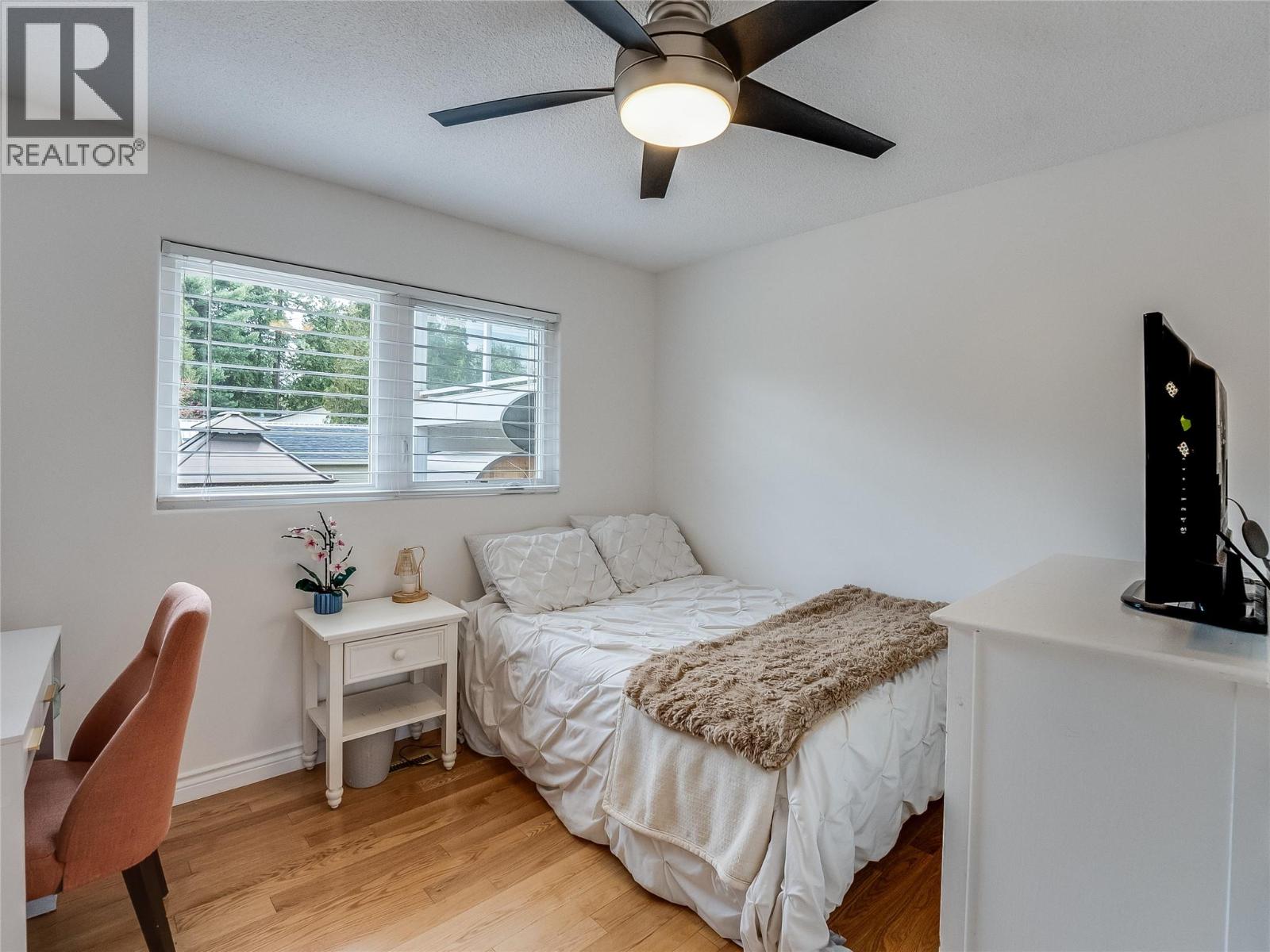 1400 MEADOWBROOK Drive - 46