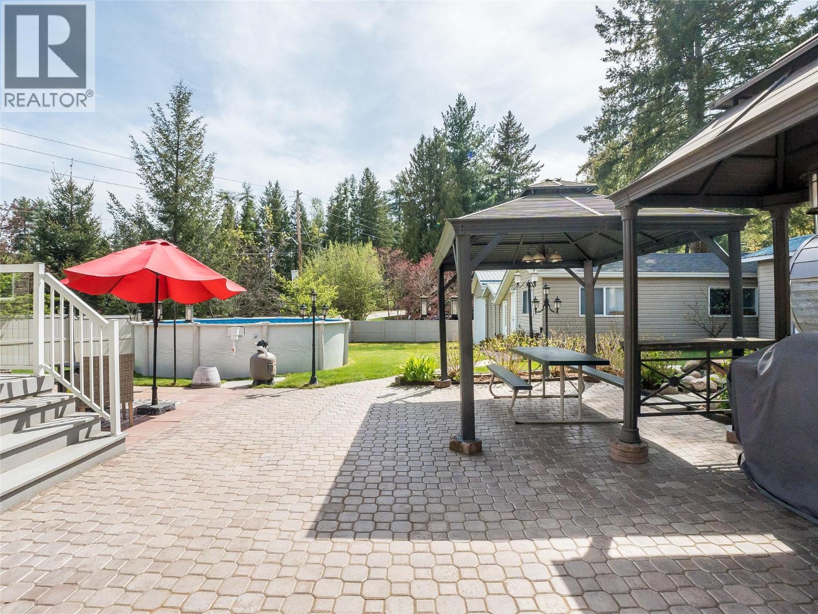 1400 MEADOWBROOK Drive - 70