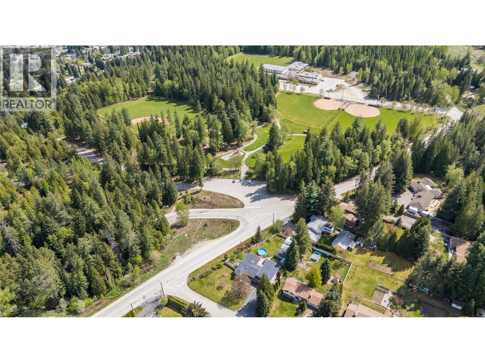 1400 MEADOWBROOK Drive - 59