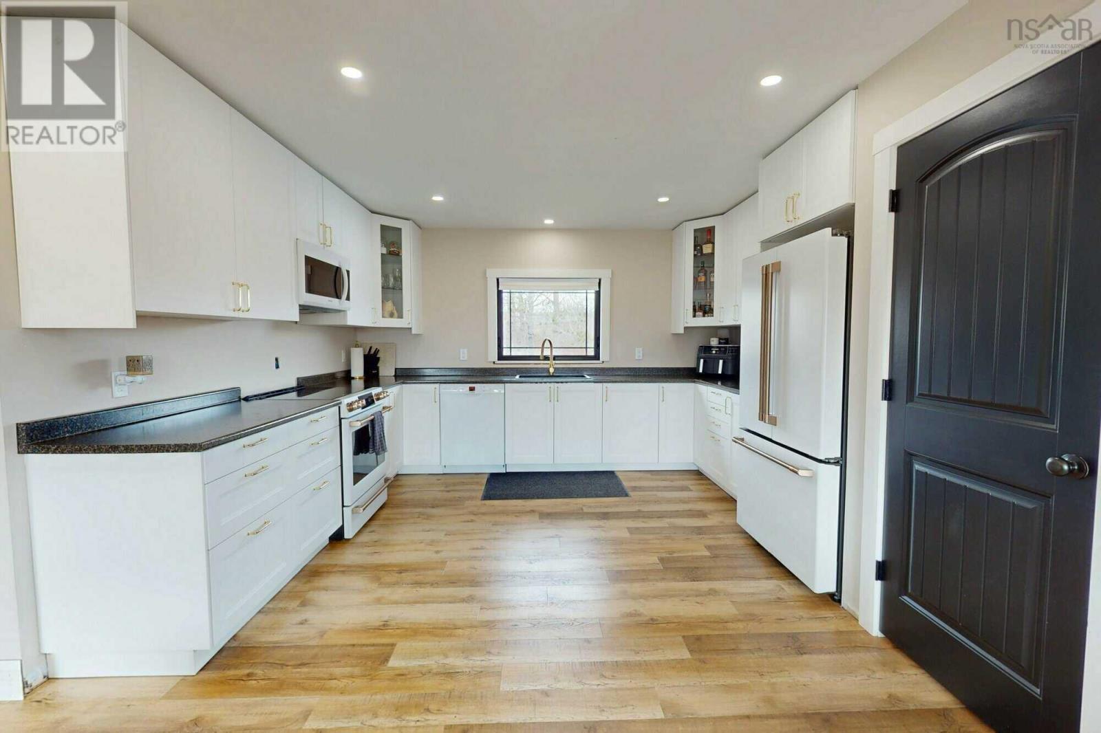 4861 Dunmore Road - 4