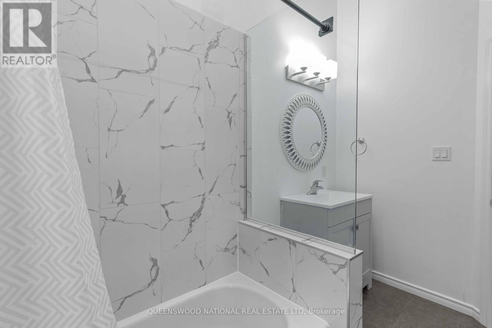227 GRUNWALD ROAD - 32
