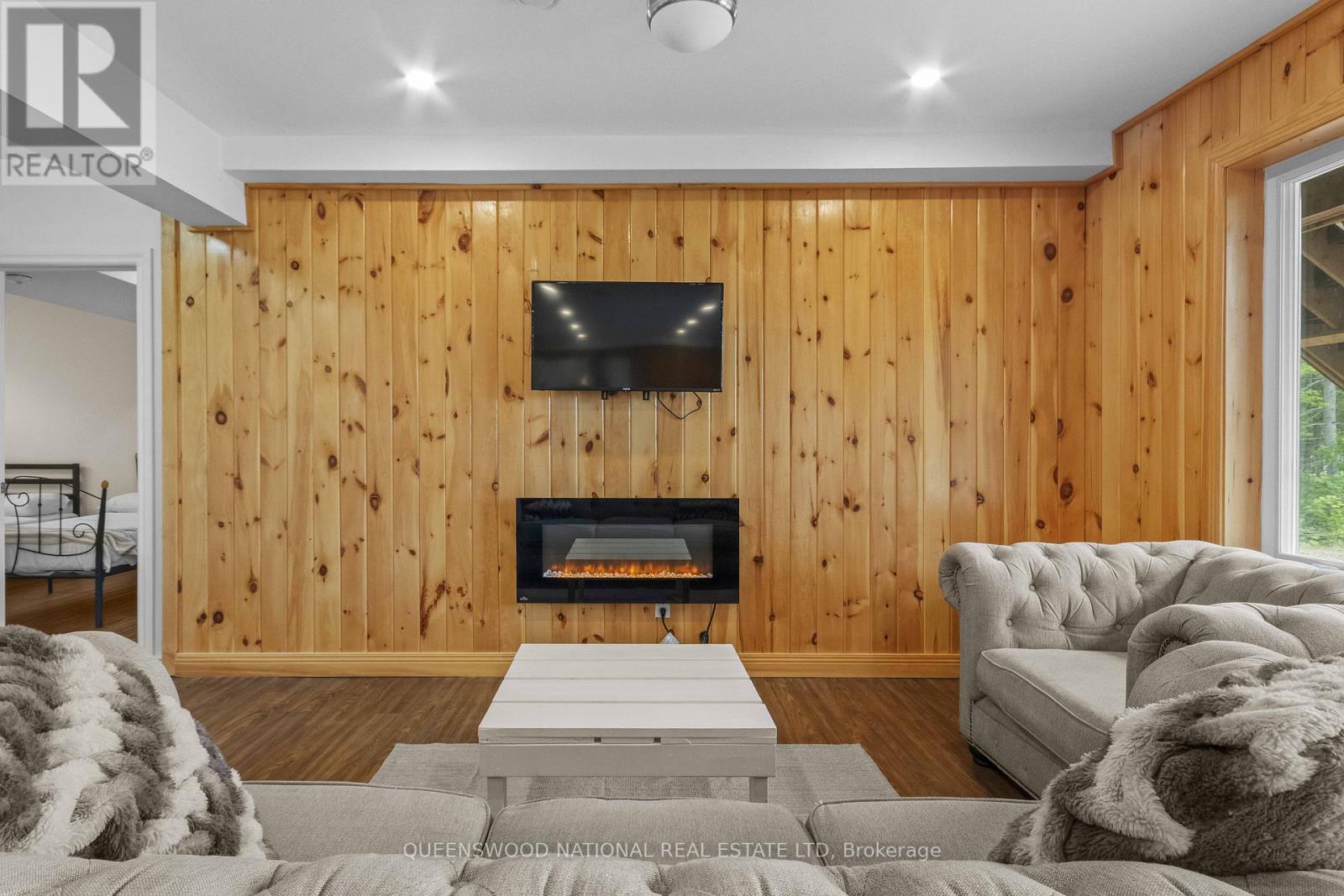 227 GRUNWALD ROAD - 38