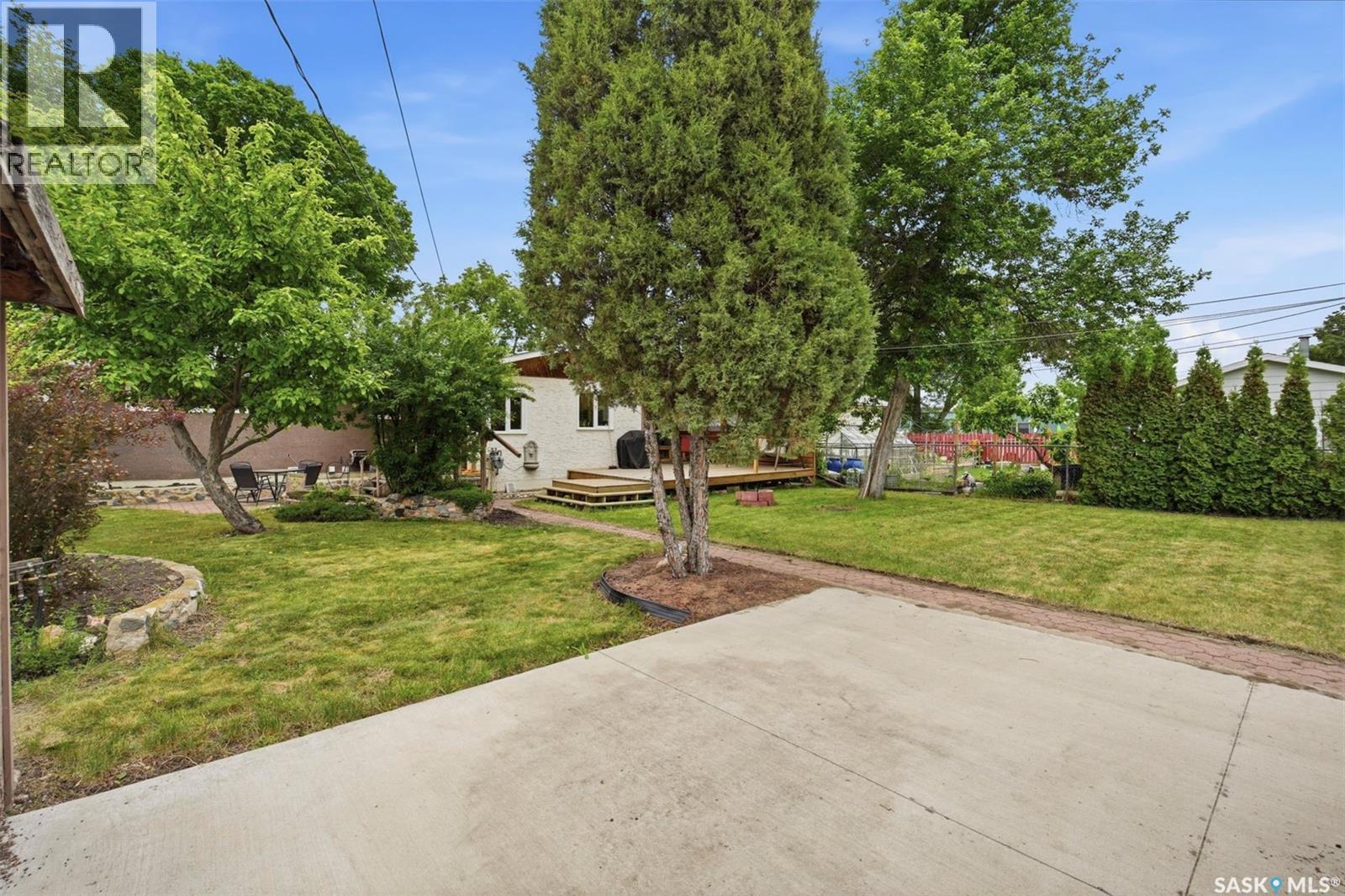 445 Witney AVENUE S — photo 34