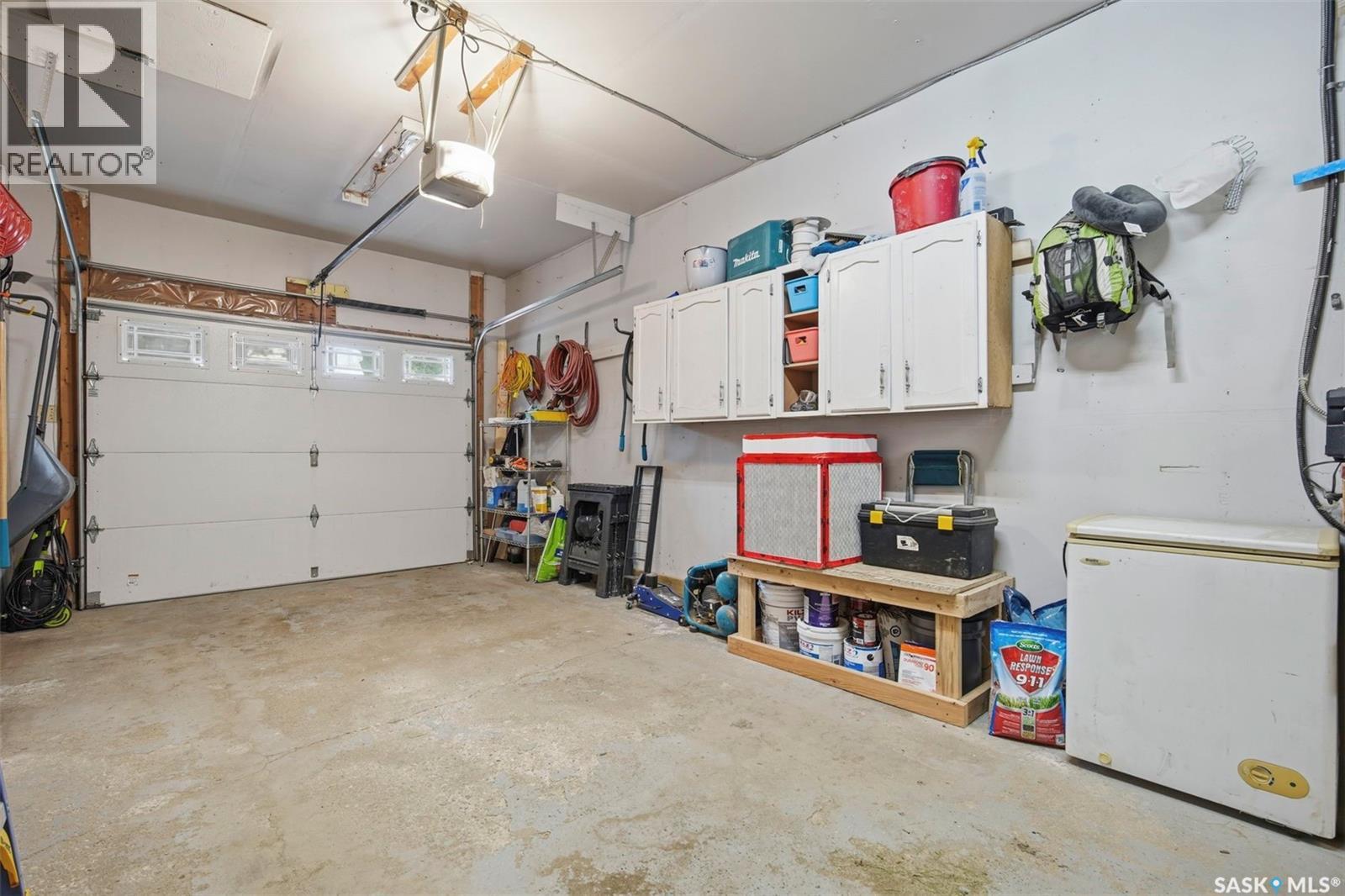 445 Witney AVENUE S — photo 25