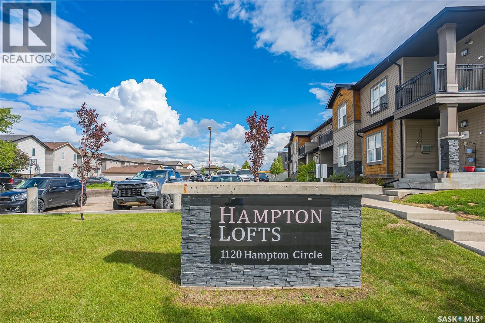 107 1120 Hampton CIRCLE - photo 2