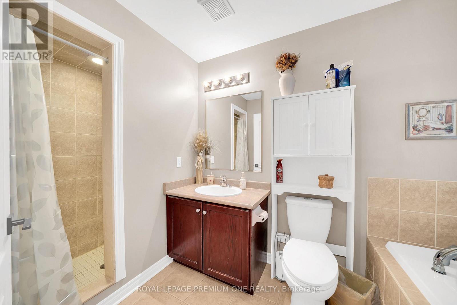 19 TAYLOR COURT - 13