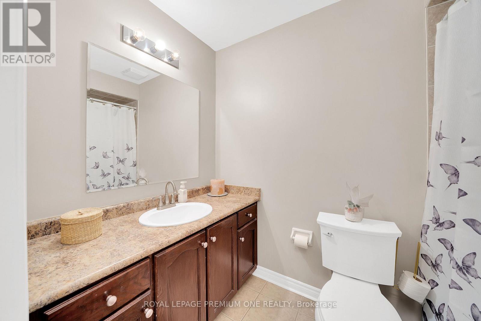 19 TAYLOR COURT - 16