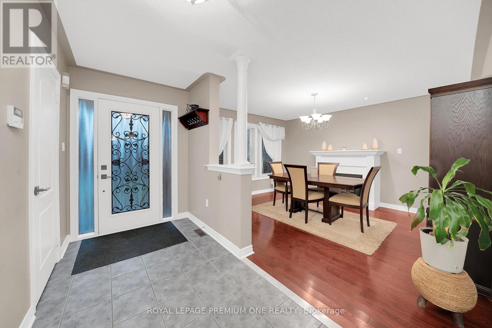 19 TAYLOR COURT - 2