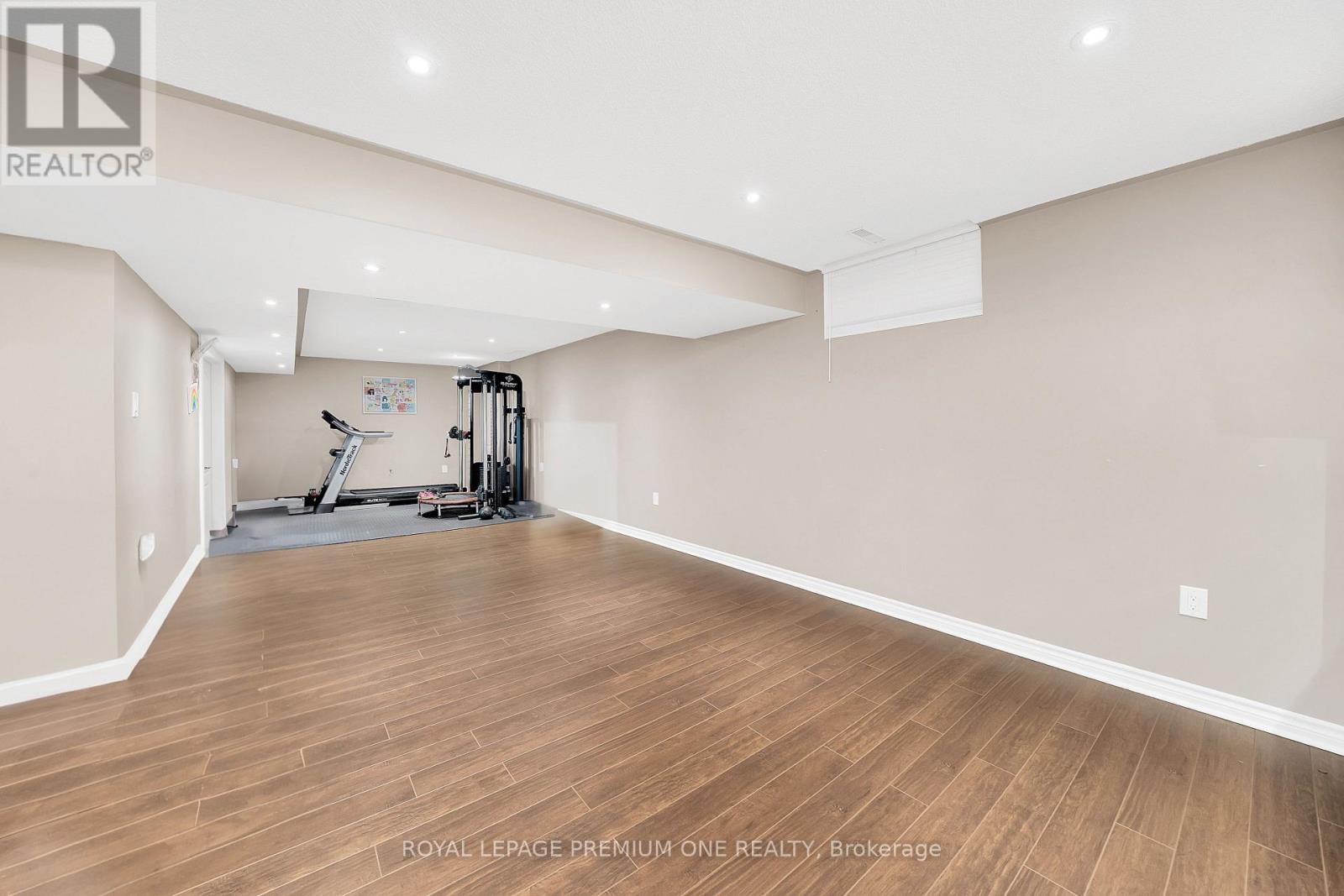 19 TAYLOR COURT - 23