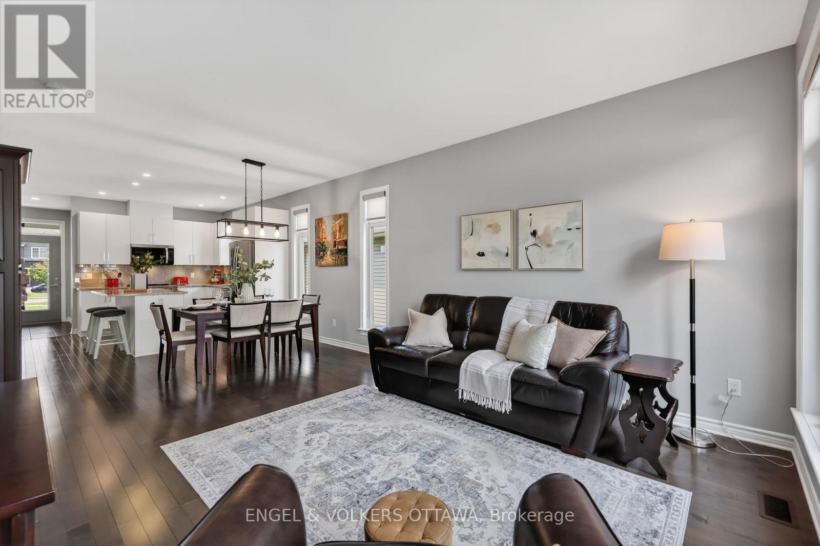 2 Bed, 3 Bath House for Sale in Ottawa – 871 TEWIN CIRCLE, Ottawa – MLS# X13463256 - Image 11