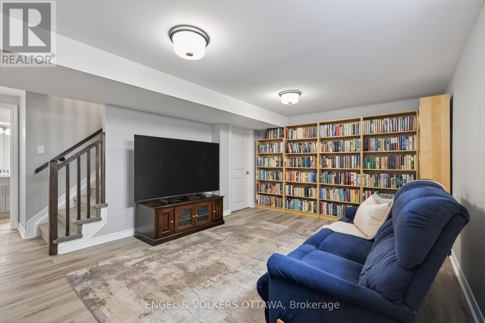 2 Bed, 3 Bath House for Sale in Ottawa – 871 TEWIN CIRCLE, Ottawa – MLS# X13463256 - Image 20