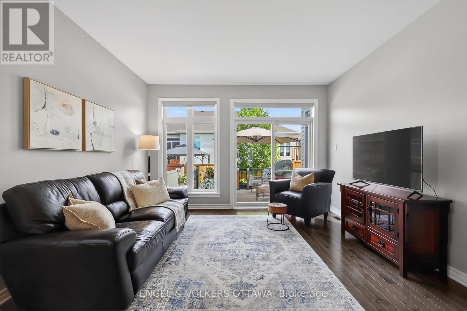 2 Bed, 3 Bath House for Sale in Ottawa – 871 TEWIN CIRCLE, Ottawa – MLS# X13463256 - Image 9