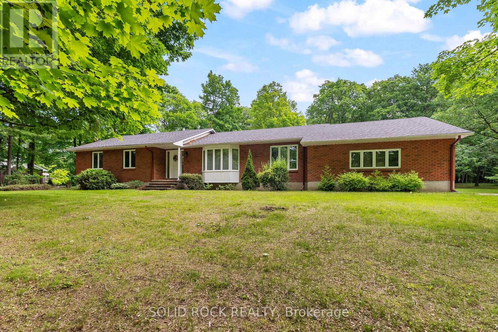89 WOODRIDGE COURT - 1