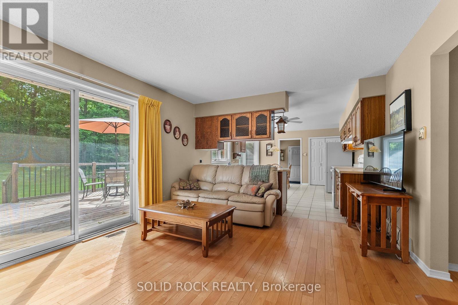 89 WOODRIDGE COURT - 22