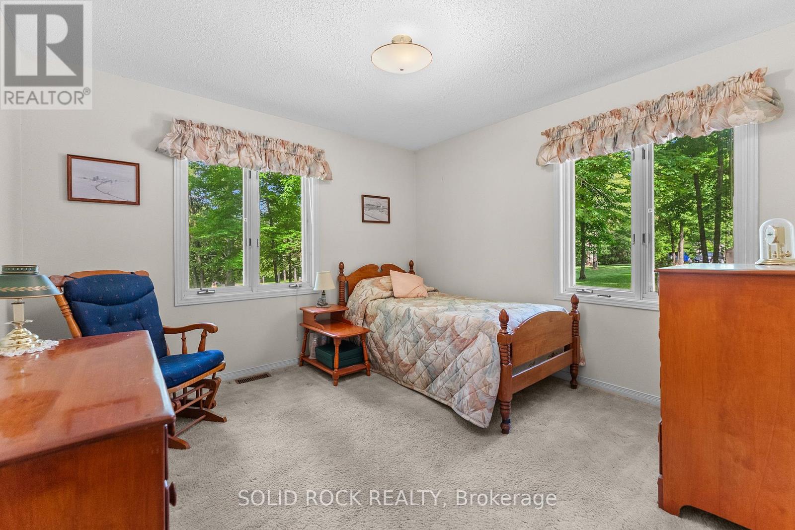 89 WOODRIDGE COURT - 28