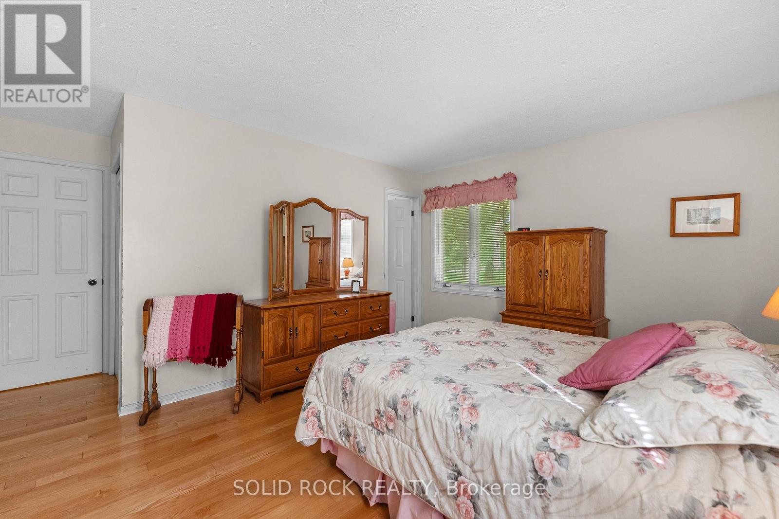 89 WOODRIDGE COURT - 32