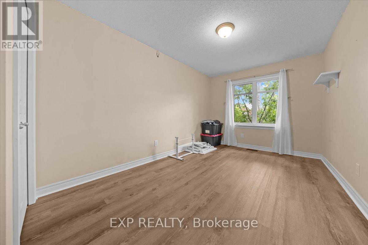 3 Bed, 3 Bath House for Rent in Ottawa – 222 BADGELEY AVENUE, Ottawa – MLS# X13463306 - Image 14