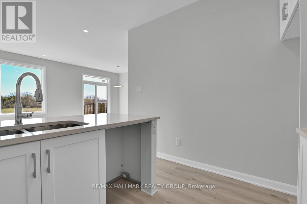 2 Bed, 2 Bath House for Rent in Ottawa – 290 BANKSIDE WAY, Ottawa – MLS# X13463360 - Image 21