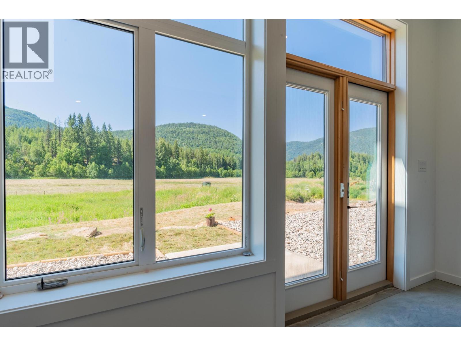 2335 PASS CREEK Road - 38
