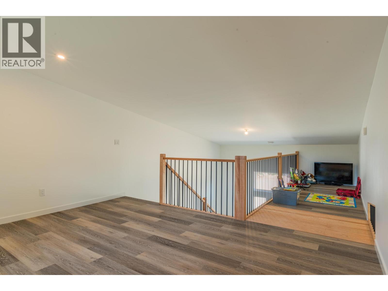 2335 PASS CREEK Road - 62