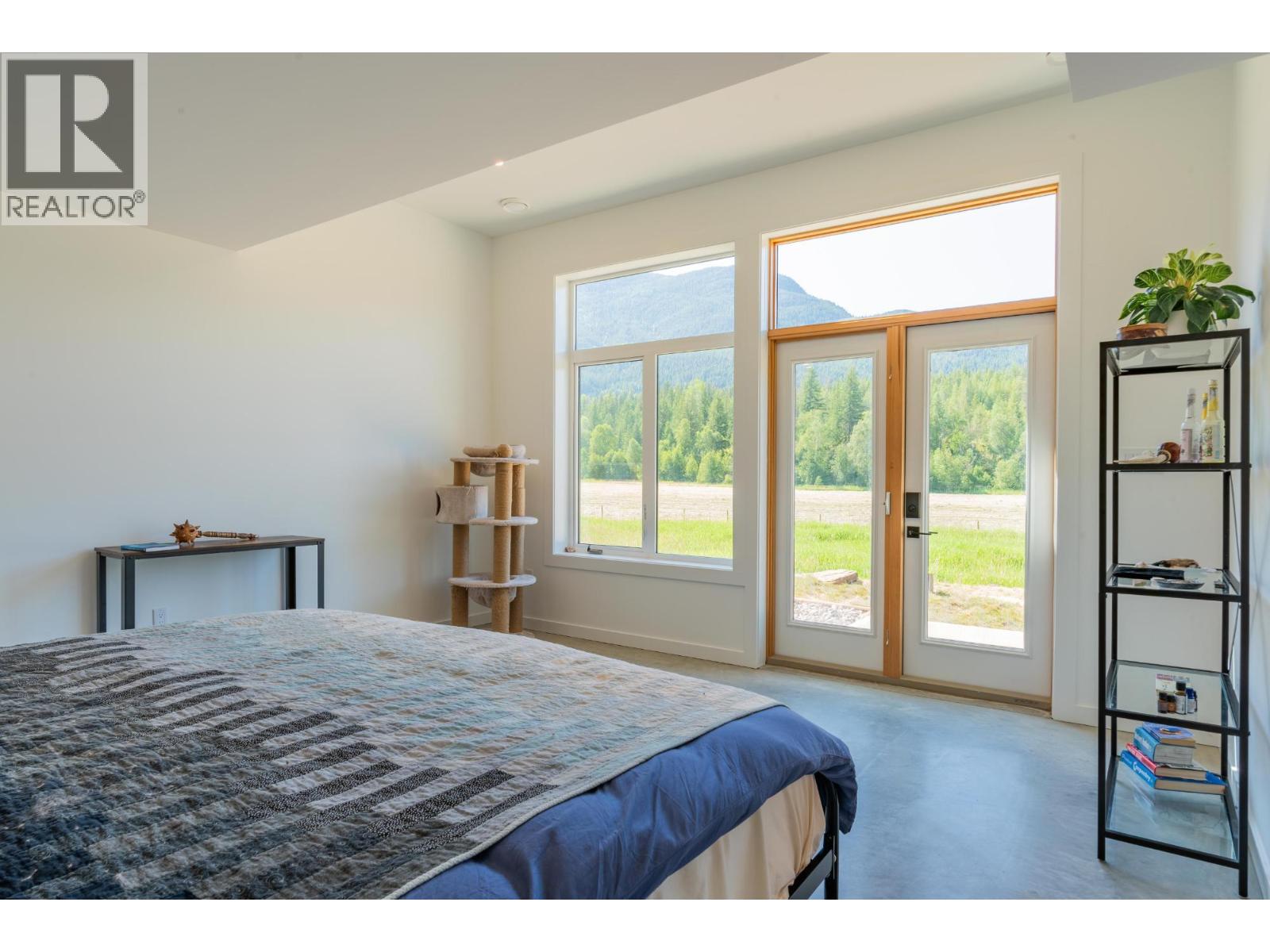 2335 PASS CREEK Road - 37