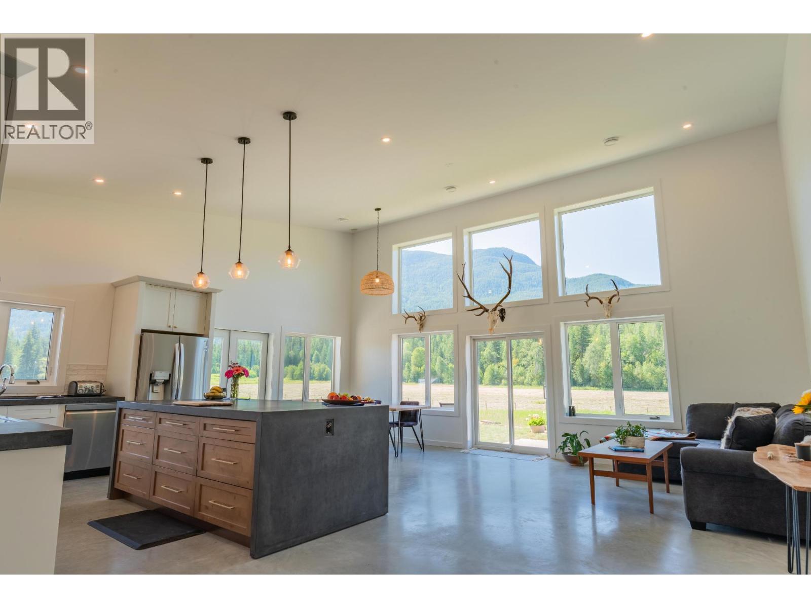 2335 PASS CREEK Road - 18