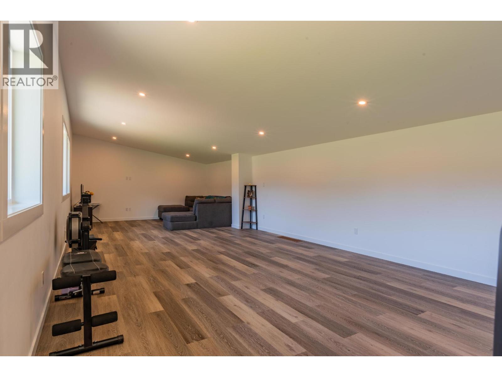 2335 PASS CREEK Road - 65