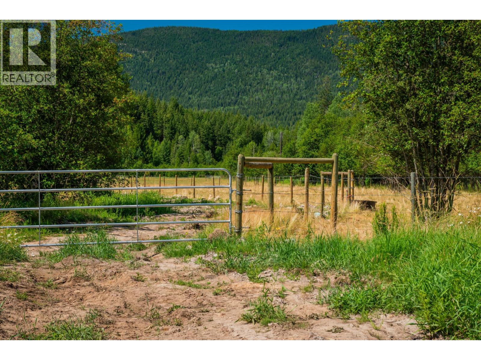 2335 PASS CREEK Road - 83