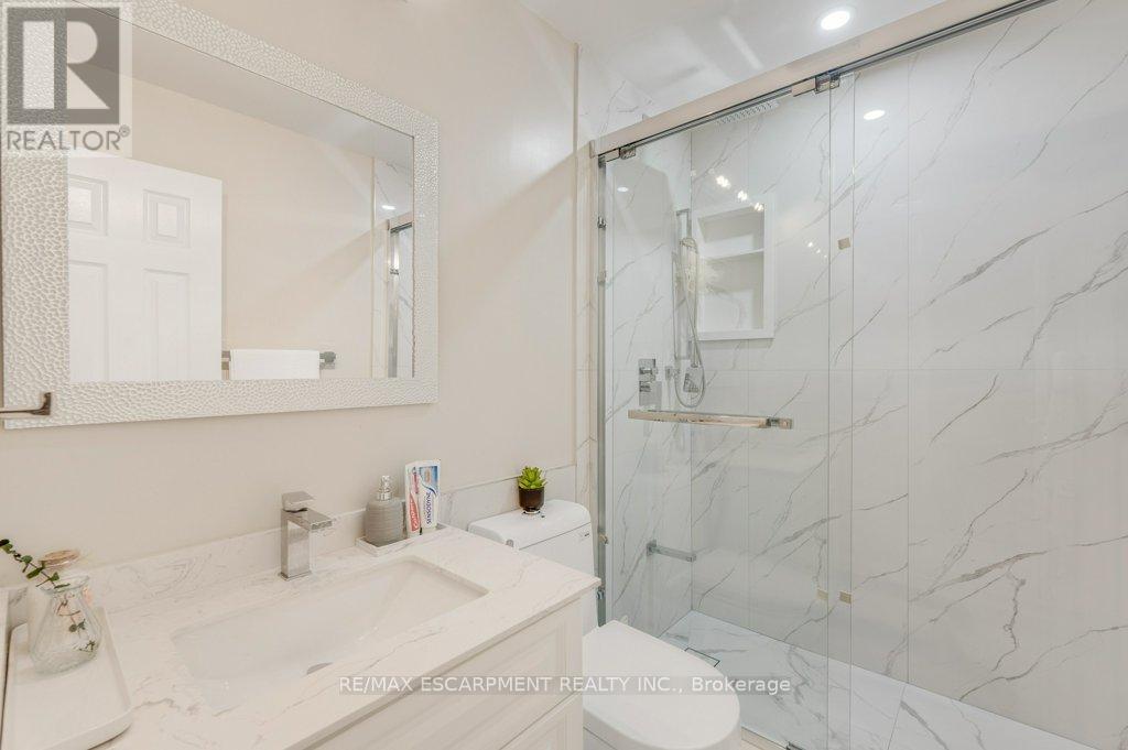 2597 ADDINGHAM CRESCENT - 14