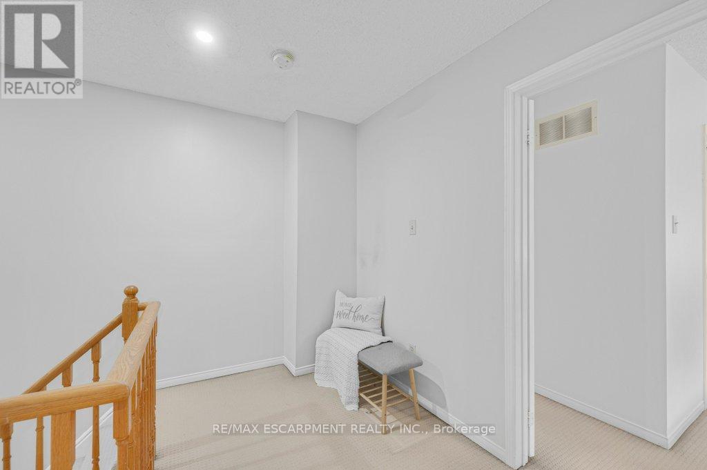 2597 ADDINGHAM CRESCENT - 15