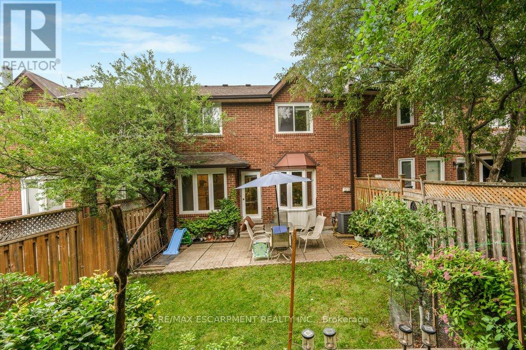 2597 ADDINGHAM CRESCENT - 26