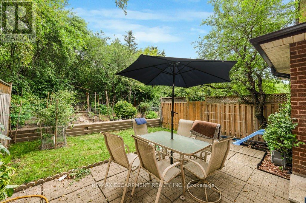 2597 ADDINGHAM CRESCENT - 27