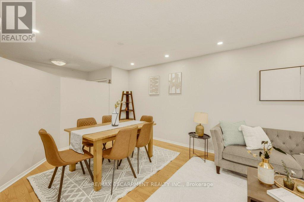 2597 ADDINGHAM CRESCENT - 5