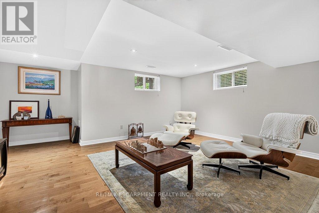 3312 LAKELAND CRESCENT - 33