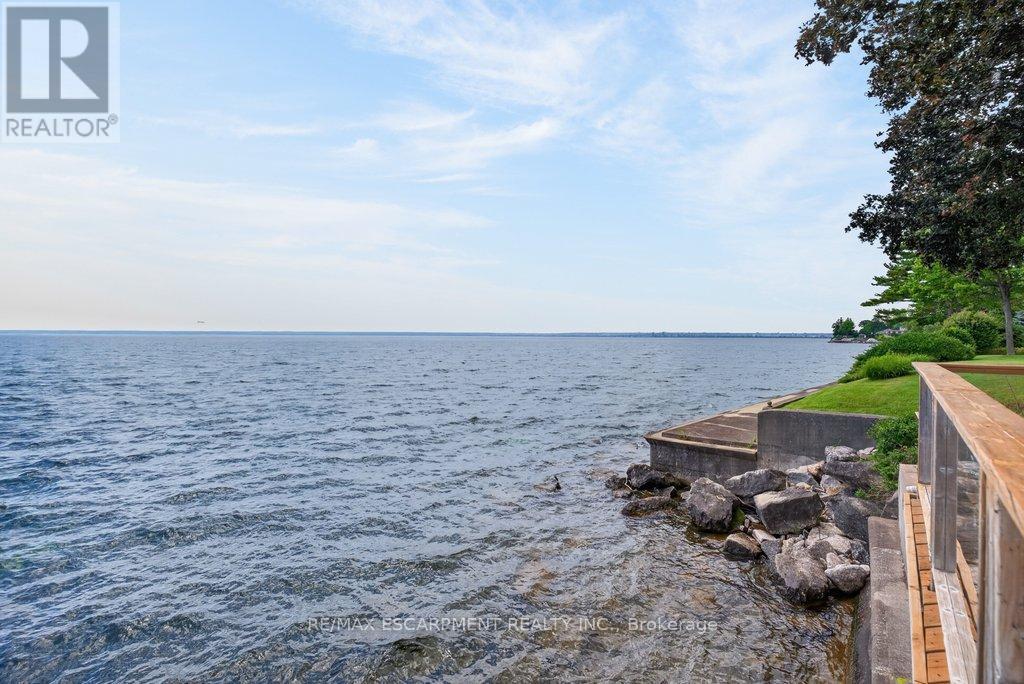 3312 LAKELAND CRESCENT - 43