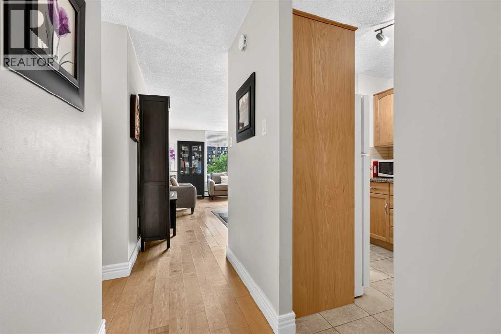 #502 1123 13 Avenue SW - 18