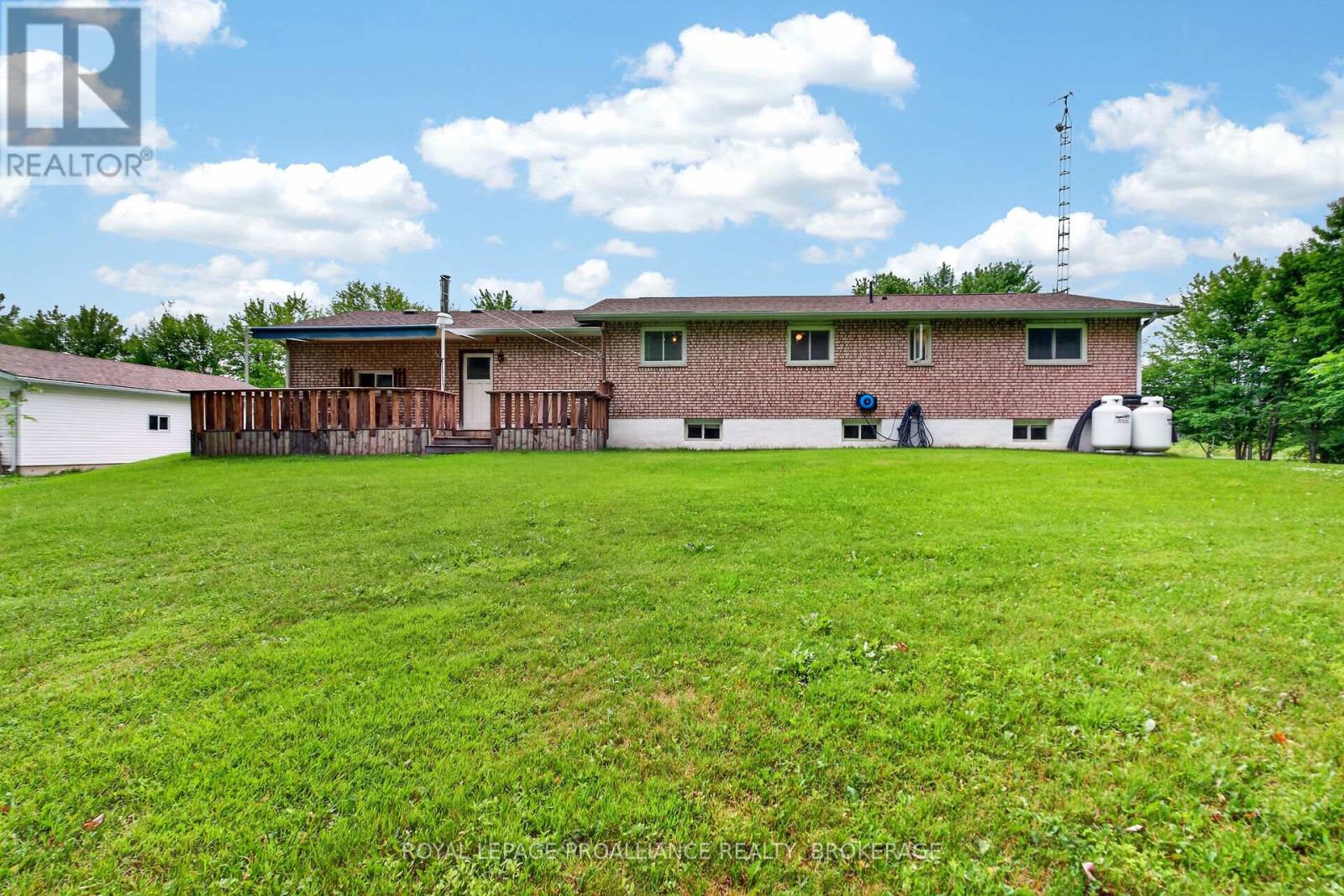 1246 TOWNLINE ROAD - 32