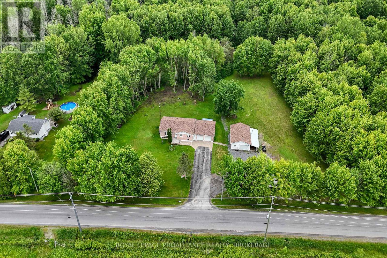 1246 TOWNLINE ROAD - 36