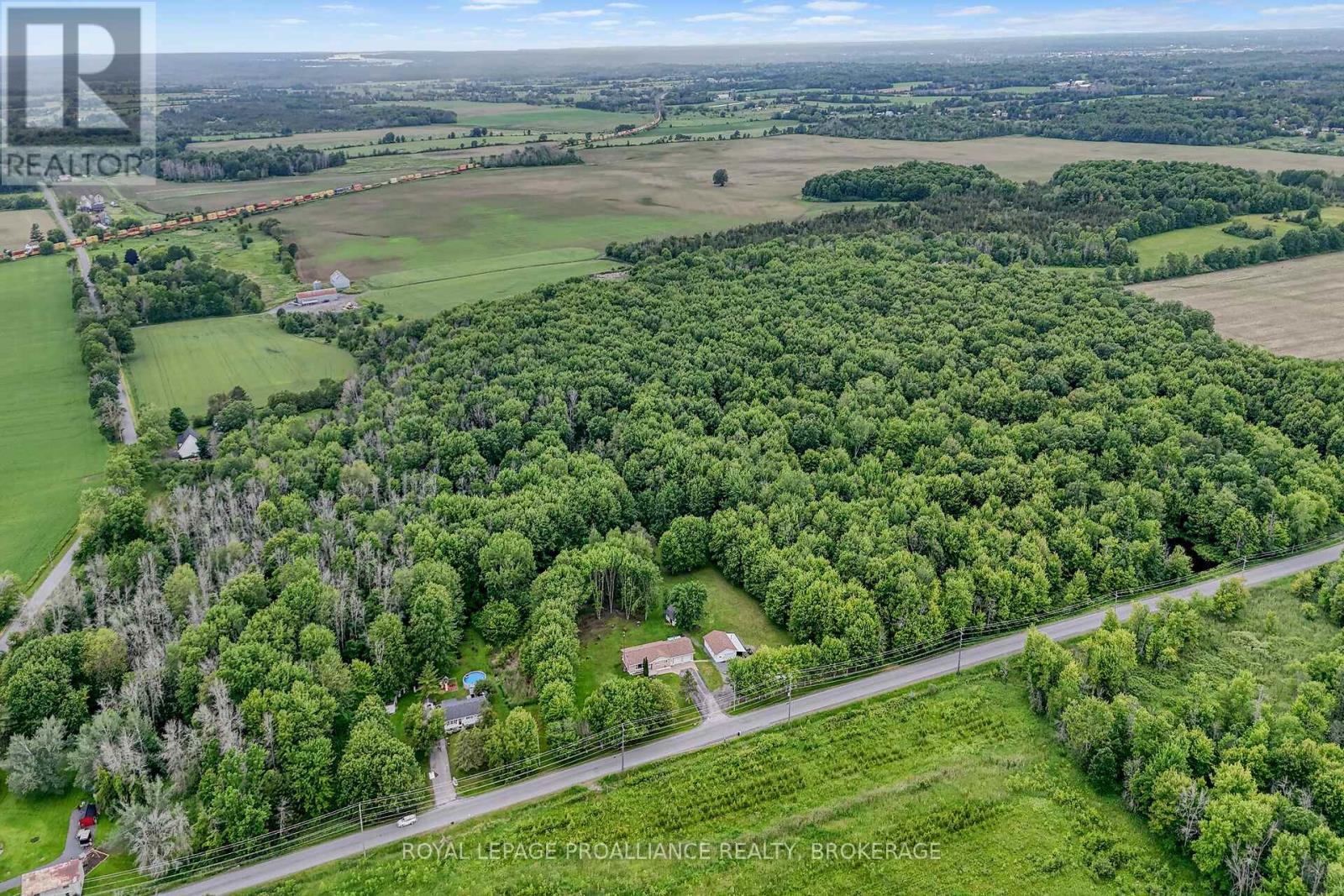 1246 TOWNLINE ROAD - 38