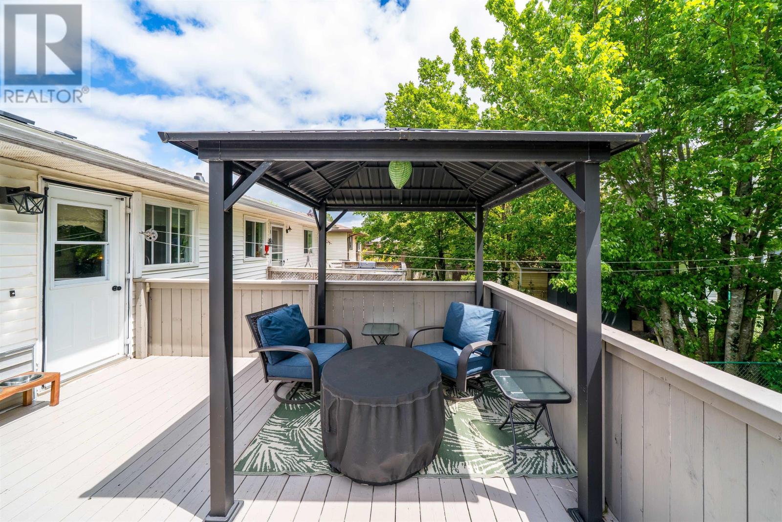 Property 24 of 33 of 32 Merrimac Drive