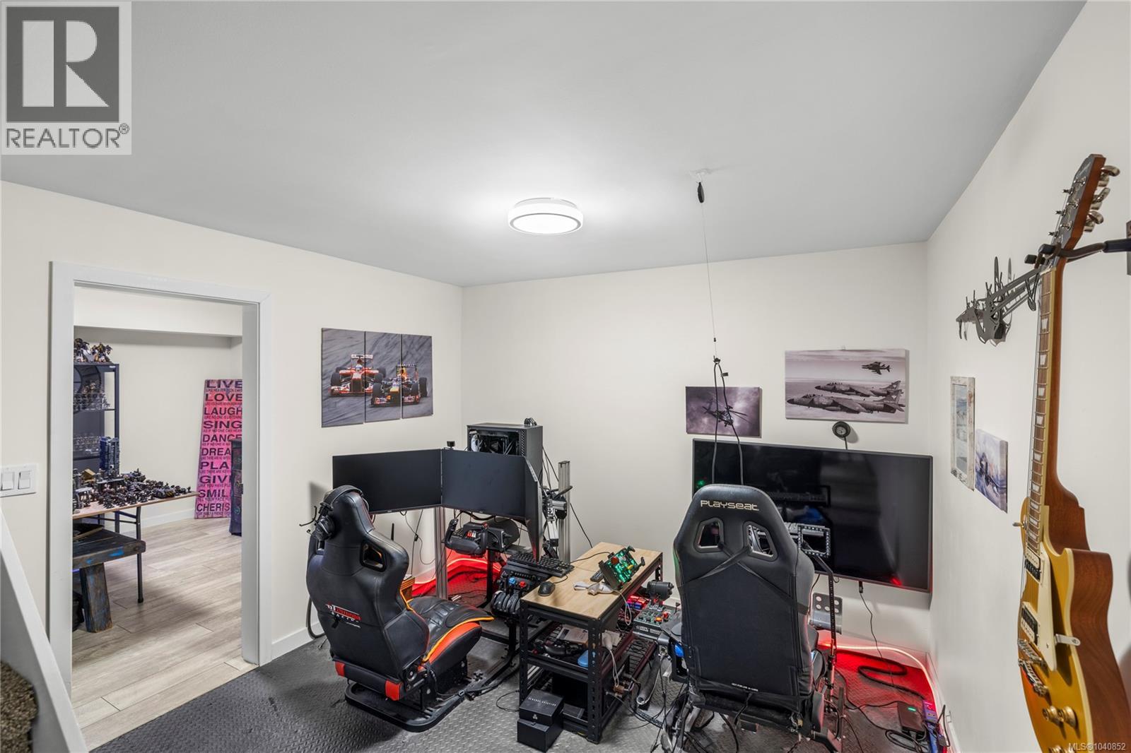 1691 Meadowood Way, Qualicum Beach