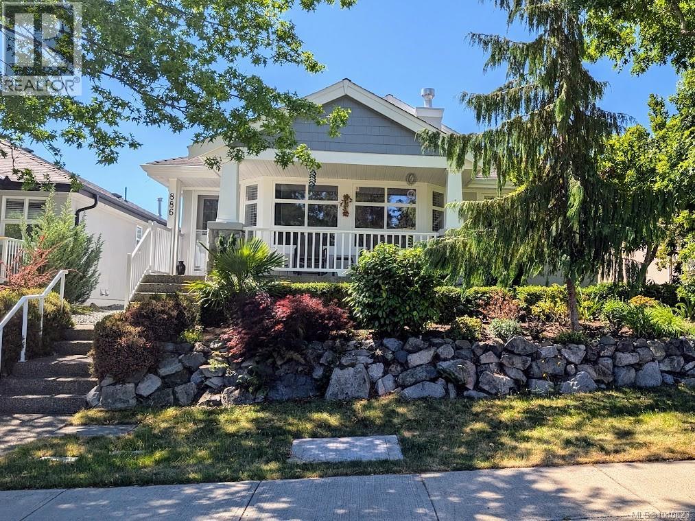 886 Stanhope Rd - 1
