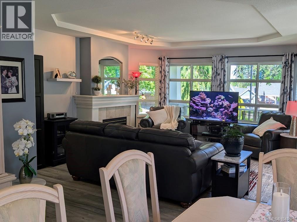 886 Stanhope Rd - 3